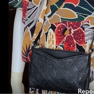 Excellent  LOUIS VUITTON EMPREINTE LEATHER CROSSBODY PALLAS BAG